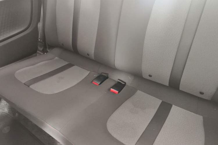 Used Wuling Hongguang MINIEV 2022 GAMEBOY 300km Play Edition Lithium Iron Phosphate Left Rear Seat