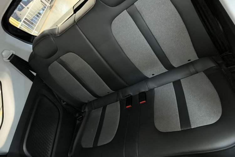 Used Wuling Hongguang MINIEV 2022 GAMEBOY 300km Enthusiast Model with Lithium Iron Phosphate Left Rear Seat