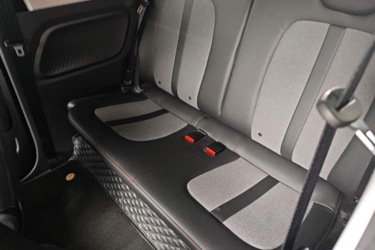 Used Wuling Hongguang MINIEV 2022 GAMEBOY 200km Gaming Edition with Lithium Iron Phosphate Left Rear Seat