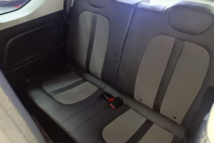 Used Wuling Hongguang MINIEV 2022 GAMEBOY 200km Gaming Edition with Lithium Iron Phosphate Left Rear Seat