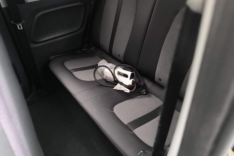 Used Wuling Hongguang MINIEV 2022 GAMEBOY 200km Gaming Edition with Lithium Iron Phosphate Left Rear Seat
