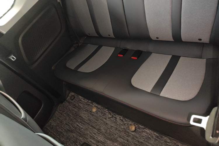 Used Wuling Hongguang MINIEV 2022 GAMEBOY 200km Gaming Edition with Lithium Iron Phosphate Left Rear Seat