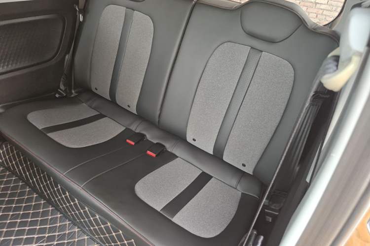 Used Wuling Hongguang MINIEV 2022 GAMEBOY 300km Enthusiast Model with Lithium Iron Phosphate Left Rear Seat