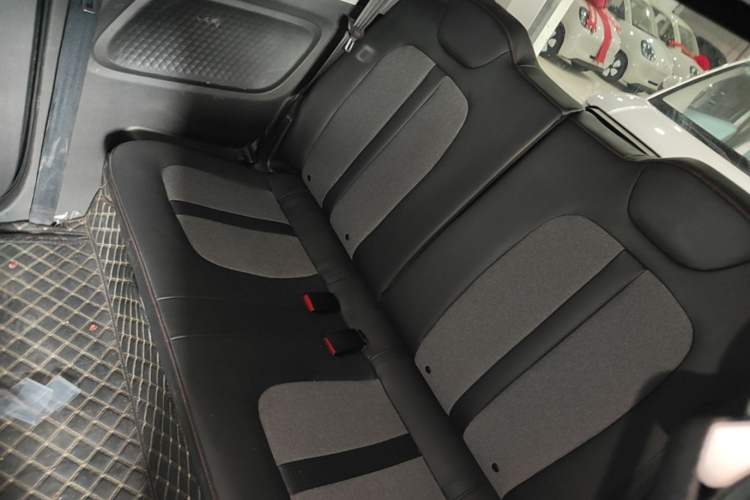 Used Wuling Hongguang MINIEV 2022 GAMEBOY 200km Gaming Edition with Lithium Iron Phosphate Left Rear Seat