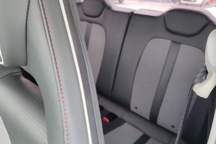 Used Wuling Hongguang MINIEV 2022 GAMEBOY 200km Gaming Edition with Lithium Iron Phosphate Left Rear Seat