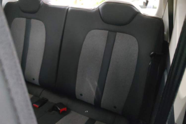 Used Wuling Hongguang MINIEV 2022 GAMEBOY 200km Gaming Edition with Lithium Iron Phosphate Left Rear Seat