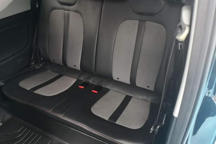 Used Wuling Hongguang MINIEV 2022 GAMEBOY 300km Enthusiast Model with Lithium Iron Phosphate Left Rear Seat