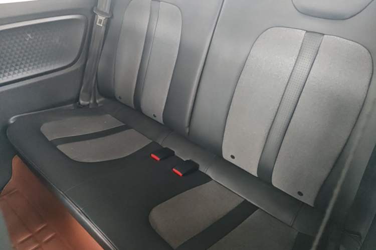 Used Wuling Hongguang MINIEV 2022 GAMEBOY 200km Gaming Edition with Lithium Iron Phosphate Left Rear Seat