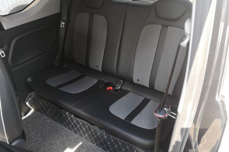 Used Wuling Hongguang MINIEV 2022 GAMEBOY 300km Enthusiast Model with Lithium Iron Phosphate Left Rear Seat
