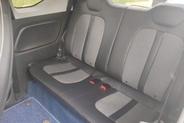 Used Wuling Hongguang MINIEV 2022 GAMEBOY 200km Gaming Edition with Lithium Iron Phosphate Left Rear Seat