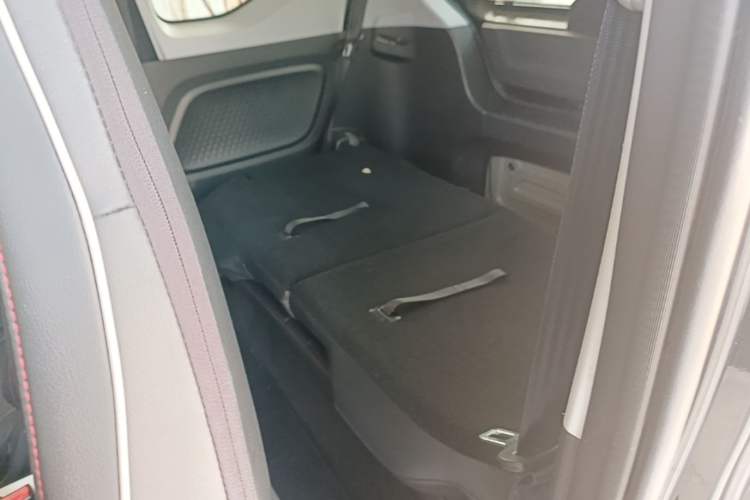 Used Wuling Hongguang MINIEV 2022 GAMEBOY 200km Gaming Edition with Lithium Iron Phosphate Left Rear Seat