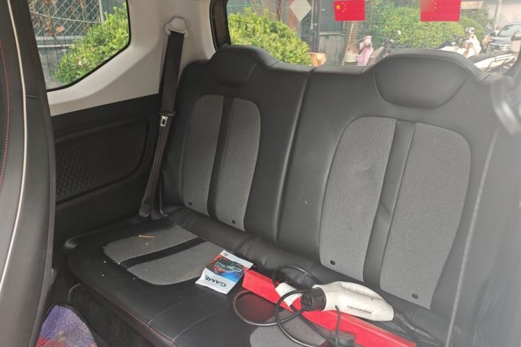 Used Wuling Hongguang MINIEV 2022 GAMEBOY 200km Play Edition with Lithium Iron Phosphate Left Rear Seat