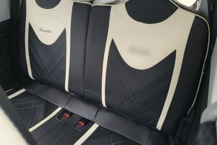 Used Wuling Hongguang MINIEV 2022 GAMEBOY 200km Play Edition with Lithium Iron Phosphate Left Rear Seat