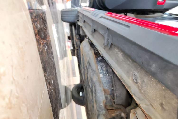Used Wuling Hongguang MINIEV 2022 GAMEBOY 200km Gaming Edition with Lithium Iron Phosphate Left Side Sill