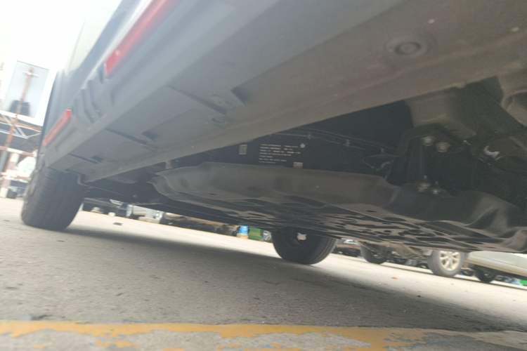Used Wuling Hongguang MINIEV 2022 GAMEBOY 200km Gaming Edition with Lithium Iron Phosphate Left Side Sill