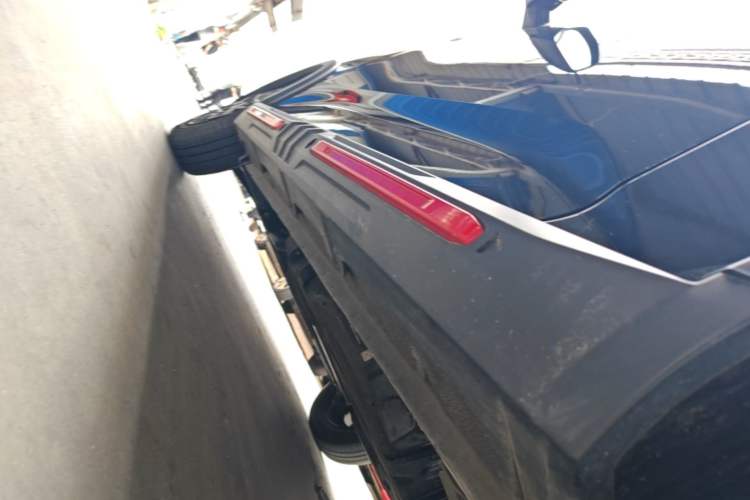 Used Wuling Hongguang MINIEV 2022 GAMEBOY 200km Gaming Edition with Lithium Iron Phosphate Left Side Sill