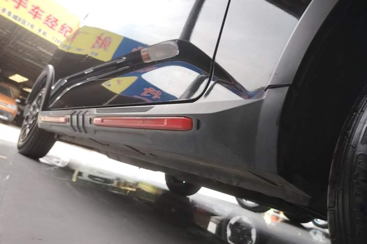 Used Wuling Hongguang MINIEV 2022 GAMEBOY 300km Enthusiast Model with Lithium Iron Phosphate Left Side Sill