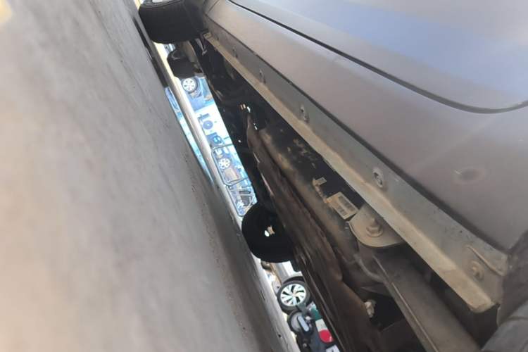 Used Wuling Hongguang MINIEV 2022 Easy Version Lithium Iron Phosphate Left Side Sill