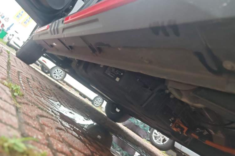 Used Wuling Hongguang MINIEV 2022 GAMEBOY 200km Play Edition with Lithium Iron Phosphate Left Side Sill