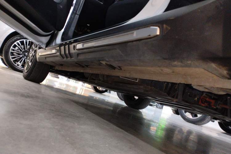 Used Wuling Hongguang MINIEV 2022 GAMEBOY 300km Enthusiast Model with Lithium Iron Phosphate Left Side Sill