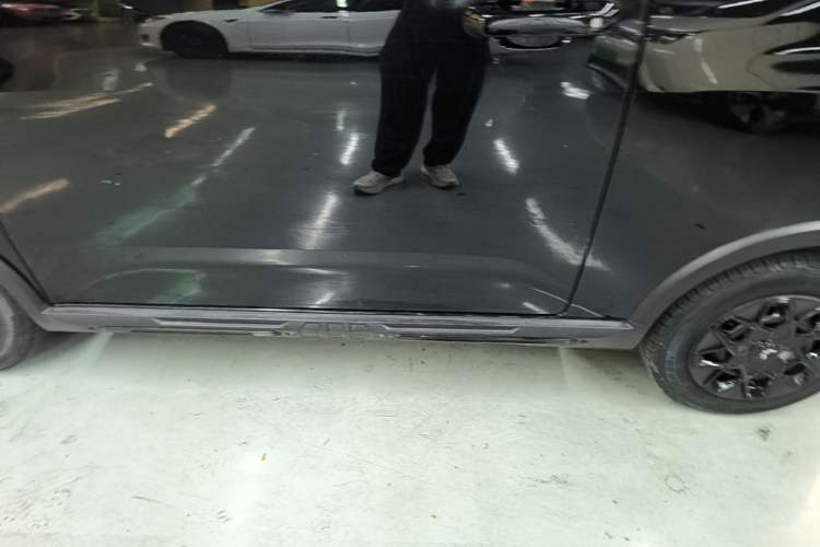 Used Wuling Hongguang MINIEV 2022 GAMEBOY 300km Enthusiast Model with Lithium Iron Phosphate Left Side Sill