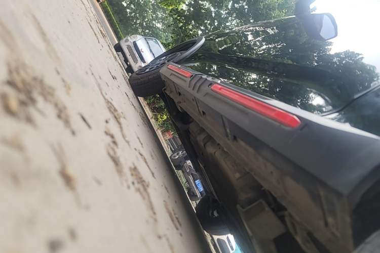 Used Wuling Hongguang MINIEV 2022 GAMEBOY 200km Gaming Edition with Lithium Iron Phosphate Left Side Sill