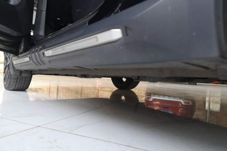 Used Wuling Hongguang MINIEV 2022 GAMEBOY 300km Enthusiast Model with Lithium Iron Phosphate Left Side Sill