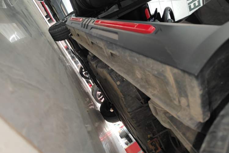 Used Wuling Hongguang MINIEV 2022 GAMEBOY 200km Gaming Edition with Lithium Iron Phosphate Left Side Sill