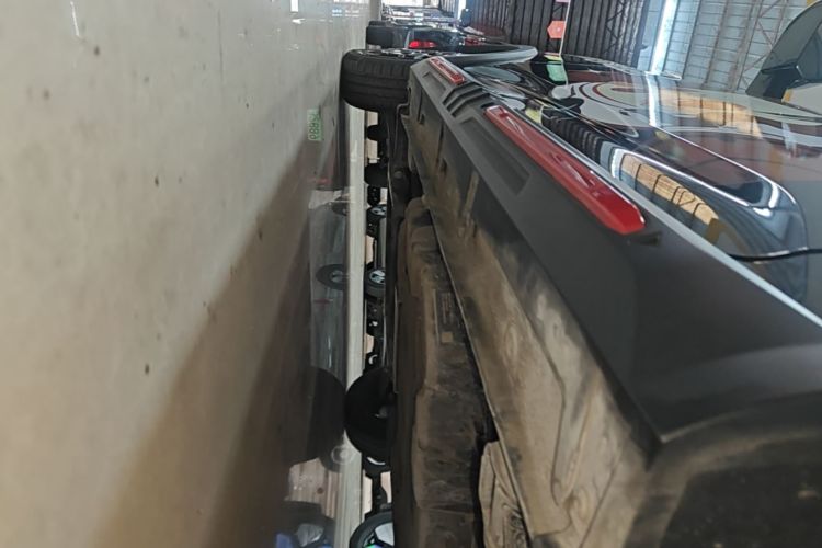 Used Wuling Hongguang MINIEV 2022 GAMEBOY 200km Gaming Edition with Lithium Iron Phosphate Left Side Sill