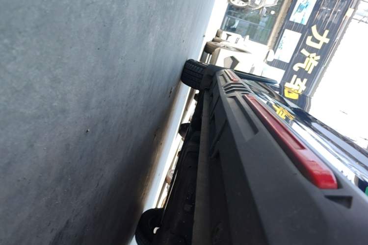 Used Wuling Hongguang MINIEV 2022 GAMEBOY 200km Play Edition with Lithium Iron Phosphate Left Side Sill