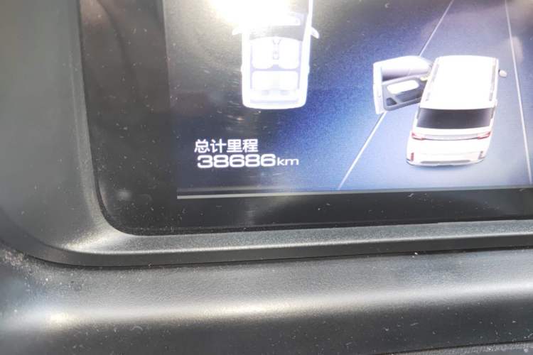 Used Wuling Hongguang MINIEV 2022 GAMEBOY 200km Gaming Edition with Lithium Iron Phosphate Odometer Close Up