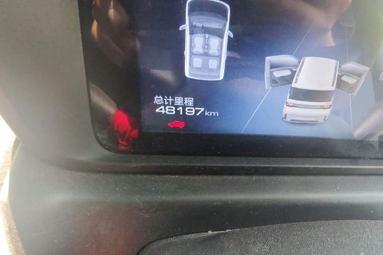 Used Wuling Hongguang MINIEV 2022 GAMEBOY 300km Enthusiast Model with Lithium Iron Phosphate Odometer Close Up