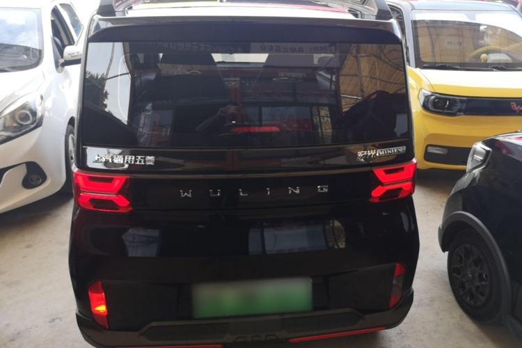 Used Wuling Hongguang MINIEV 2022 GAMEBOY 300km Enthusiast Model with Lithium Iron Phosphate Rear