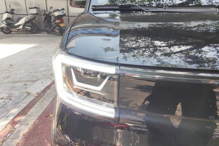 Used Wuling Hongguang MINIEV 2022 GAMEBOY 200km Gaming Edition with Lithium Iron Phosphate Right Front Headlight