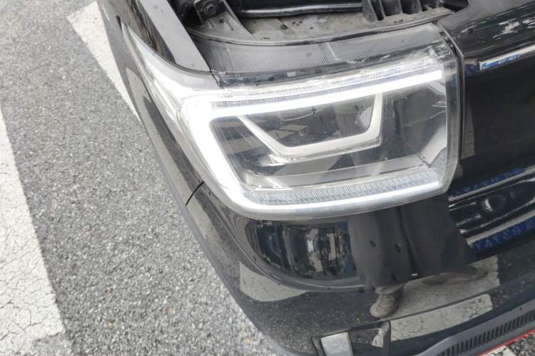 Used Wuling Hongguang MINIEV 2022 GAMEBOY 200km Gaming Edition with Lithium Iron Phosphate Right Front Headlight