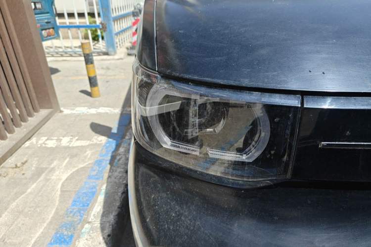 Used Wuling Hongguang MINIEV 2022 Macaron Fashion Model Lithium Iron Phosphate Right Front Headlight