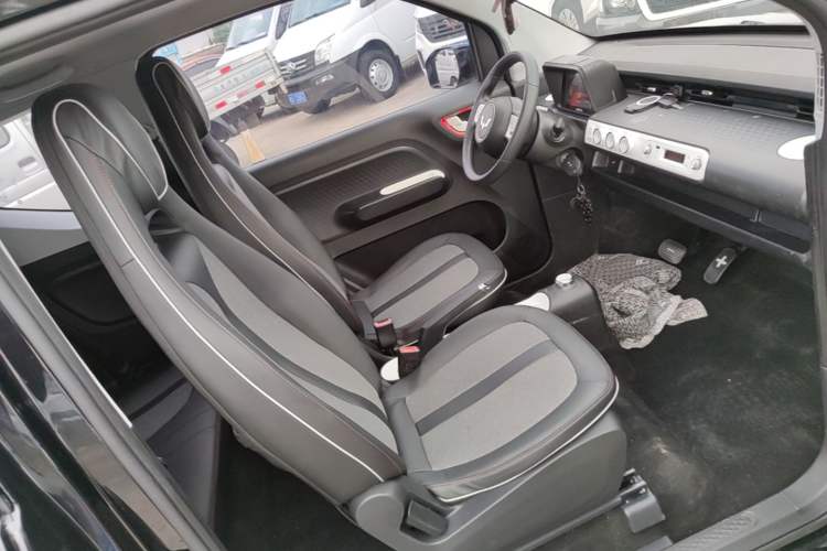 Used Wuling Hongguang MINIEV 2022 GAMEBOY 300km Enthusiast Model with Lithium Iron Phosphate Right Front Seat
