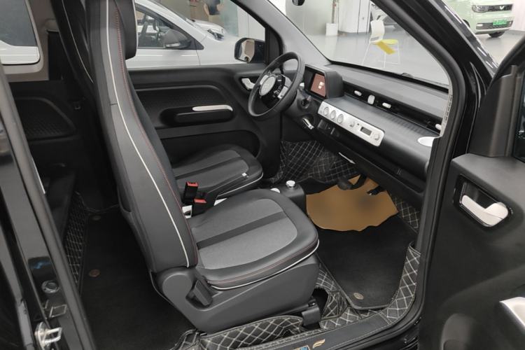 Used Wuling Hongguang MINIEV 2022 GAMEBOY 200km Gaming Edition with Lithium Iron Phosphate Right Front Seat