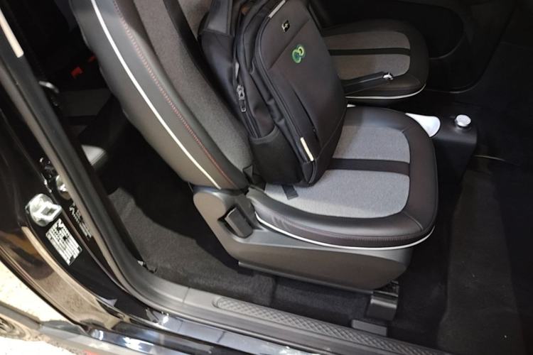 Used Wuling Hongguang MINIEV 2022 GAMEBOY 300km Enthusiast Model with Lithium Iron Phosphate Right Front Seat
