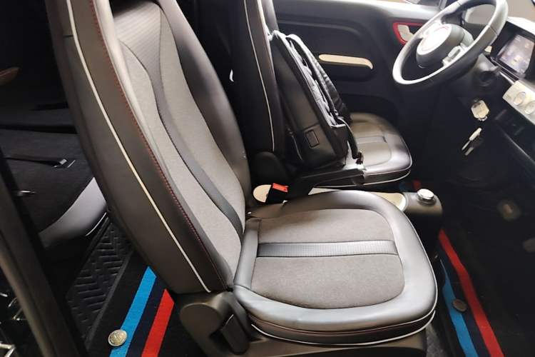 Used Wuling Hongguang MINIEV 2022 GAMEBOY 200km Gaming Edition with Lithium Iron Phosphate Right Front Seat