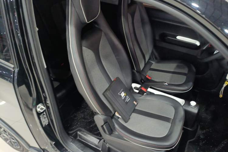 Used Wuling Hongguang MINIEV 2022 GAMEBOY 300km Enthusiast Model with Lithium Iron Phosphate Right Front Seat