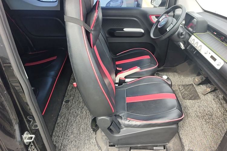 Used Wuling Hongguang MINIEV 2022 GAMEBOY 200km Gaming Edition with Lithium Iron Phosphate Right Front Seat