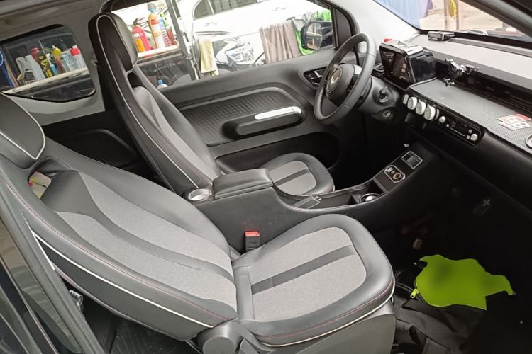 Used Wuling Hongguang MINIEV 2022 GAMEBOY 200km Play Edition with Lithium Iron Phosphate Right Front Seat