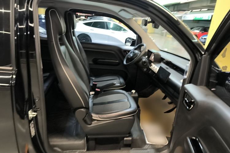 Used Wuling Hongguang MINIEV 2022 GAMEBOY 300km Enthusiast Model with Lithium Iron Phosphate Right Front Seat