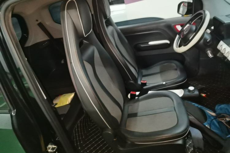 Used Wuling Hongguang MINIEV 2022 GAMEBOY 200km Gaming Edition with Lithium Iron Phosphate Right Front Seat