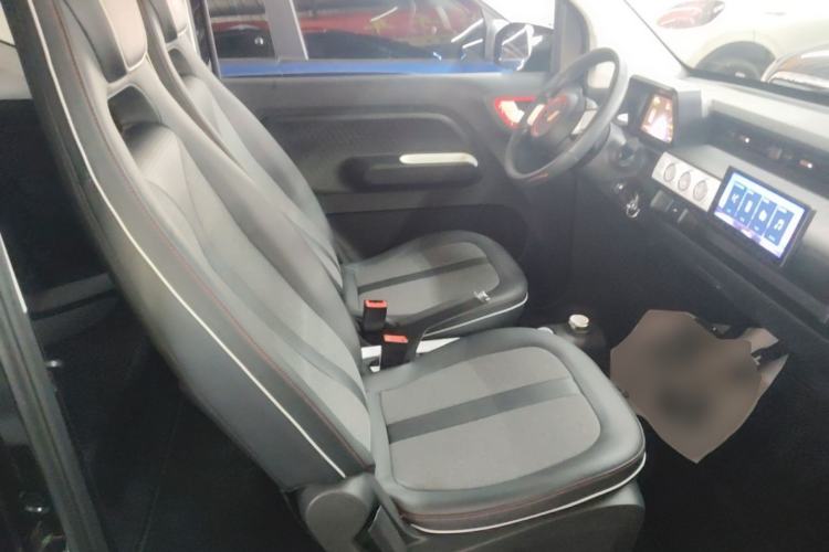Used Wuling Hongguang MINIEV 2022 GAMEBOY 200km Gaming Edition with Lithium Iron Phosphate Right Front Seat