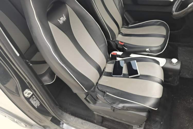 Used Wuling Hongguang MINIEV 2022 GAMEBOY 300km Enthusiast Model with Lithium Iron Phosphate Right Front Seat