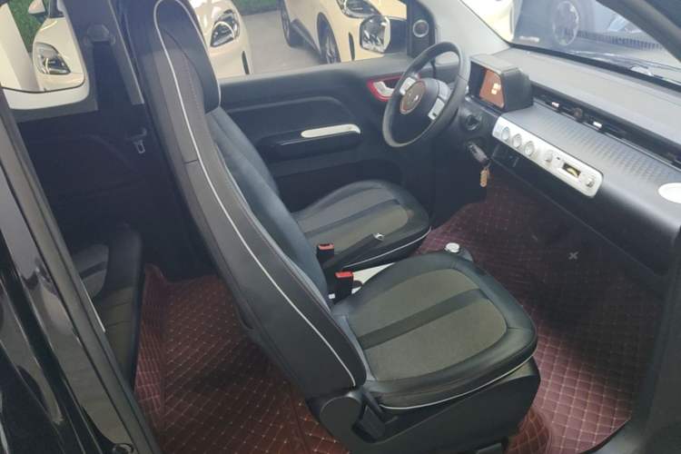 Used Wuling Hongguang MINIEV 2022 GAMEBOY 300km Enthusiast Model with Lithium Iron Phosphate Right Front Seat