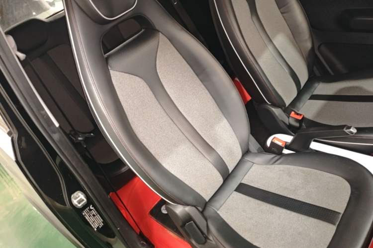 Used Wuling Hongguang MINIEV 2022 GAMEBOY 200km Gaming Edition with Lithium Iron Phosphate Right Front Seat