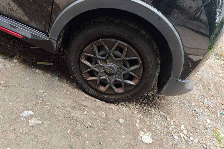 Used Wuling Hongguang MINIEV 2022 GAMEBOY 200km Gaming Edition with Lithium Iron Phosphate Right Front Wheel Hub